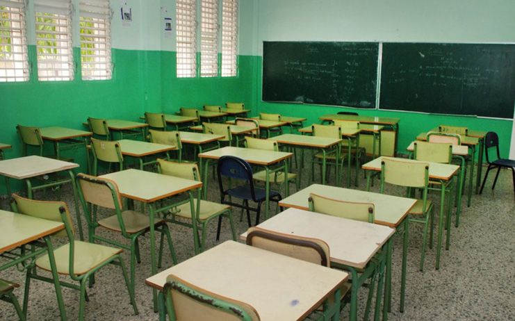 La Junta prevé que las clases en Andalucía se reanuden a mediados de mayo