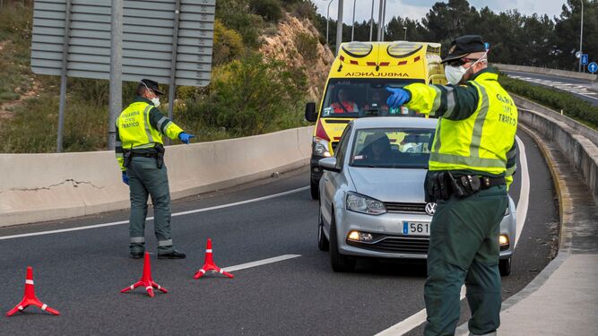 Cae la circulación de vehiculos particulares un 81%