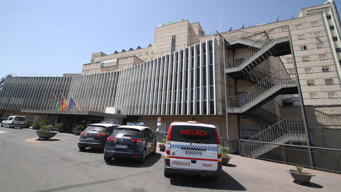 Coronavirus en Sevilla: Seis profesionales del Hospital de Valme se acogen al alojamiento preventivo