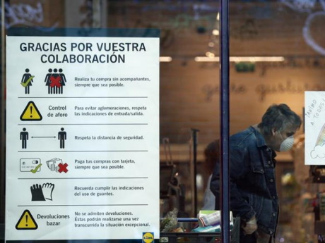 Más de 20 barrios de Sevilla se unen en una red de apoyo vecinal