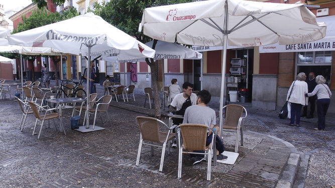 Los hosteleros contabilizan «ocho o nueve» negocios denunciados y piden «responsabilidad»