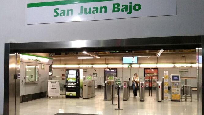 El metro de Sevilla venderá mascarillas e hidrogel en todas sus estaciones