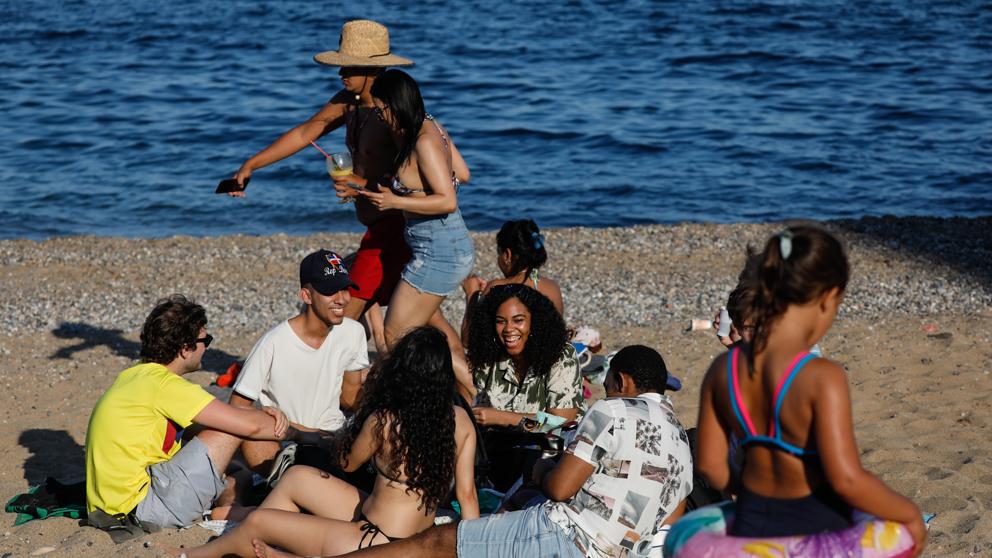 Coronavirus: Temor a una segunda ola a finales de julio por el relajo de los jóvenes