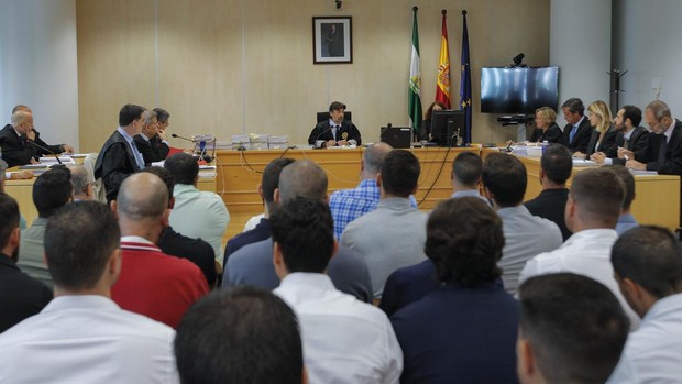 Una juez tumba las oposiciones de la Policía Local de Sevilla por las sospechas «contundentes» de filtración