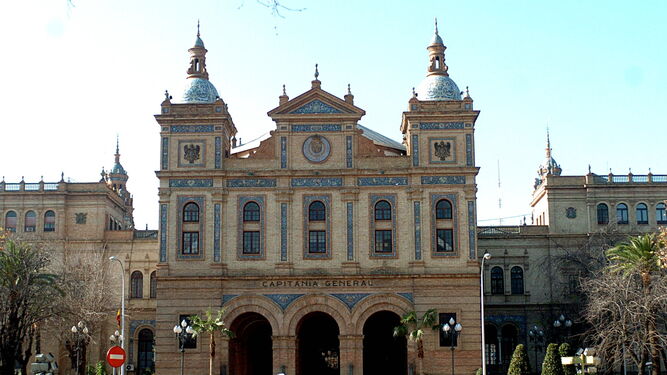 La Universidad de Sevilla y Capitanía Militar crean un curso de experto en Derecho Militar