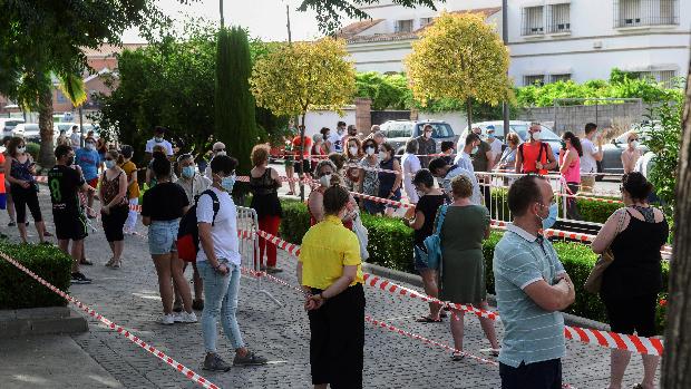 La Junta de Andalucía reduce de nuevo el aforo de los funerales