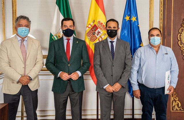 Juanma Moreno desaconseja las reuniones familiares «innecesarias»