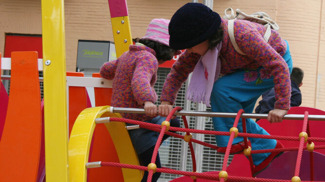 Todos los parques infantiles de Sevilla, cerrados para evitar contagios de Covid