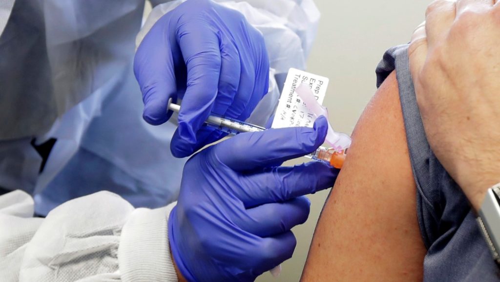 La vacunación contra el Covid-19 se retrasará “semanas”