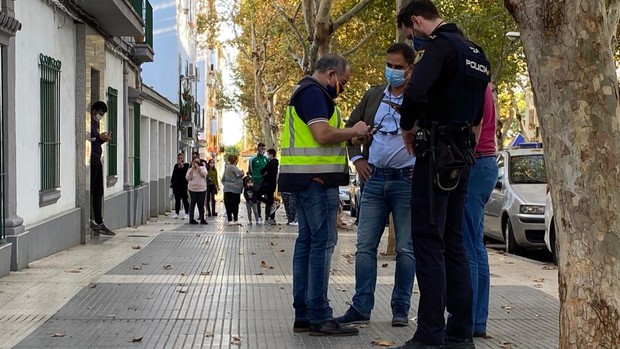 Encuentran una cabeza humana decapitada dentro de una bolsa en un contenedor de Huelva