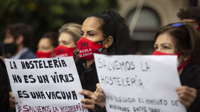 La hostelería se echa a la calle para exigir ayudas a fondo perdido