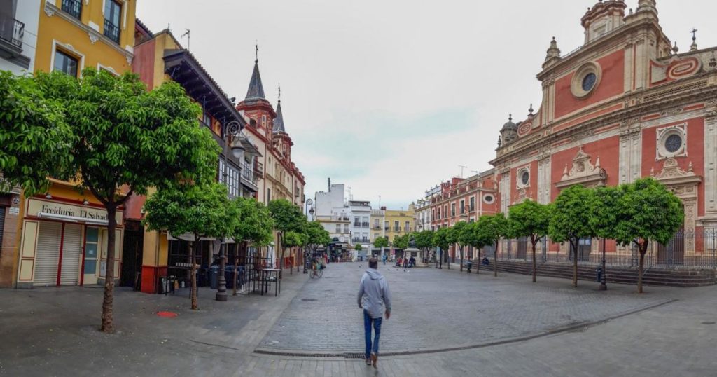 Del cierre de comercios al confinamiento total: las medidas que baraja la Junta en Andalucía contra el coronavirus