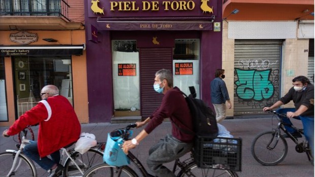 La crisis abre una brecha entre las calles comerciales de Sevilla, que viven una situación desigual a causa de la pandemia