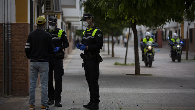 ¿Puede la Policía entrar a la fuerza en viviendas en las que hay fiestas?