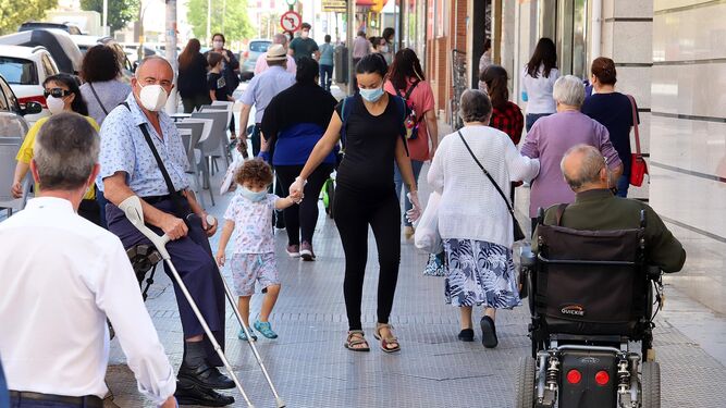 Los contagios en Sevilla se disparan hasta los 360 casos tras los fallos informáticos