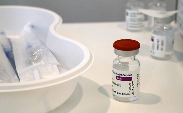 Los andaluces no pueden elegir vacuna a pesar de los recelos hacia AstraZeneca