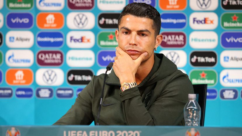 Cristiano Ronaldo rechaza una Coca-Cola y la empresa pierde casi 4.000 millones de dólares de valor en Bolsa