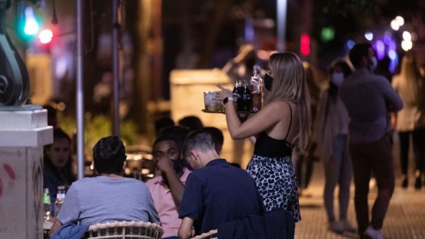 ¿Qué se puede hacer en el nivel 1 de alerta sanitaria en Sevilla?: estas son las medidas que recoge el BOJA