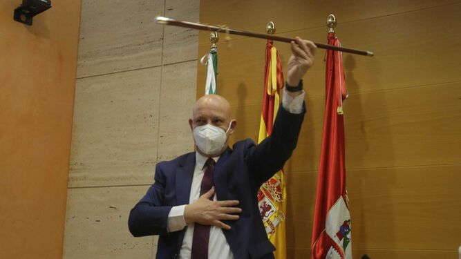 El nuevo alcalde de Dos Hermanas propone trabajar con la capital para hacer realidad la Gran Sevilla